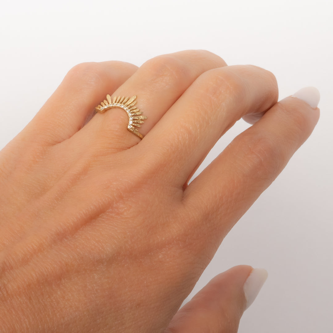 14K Rising Ring