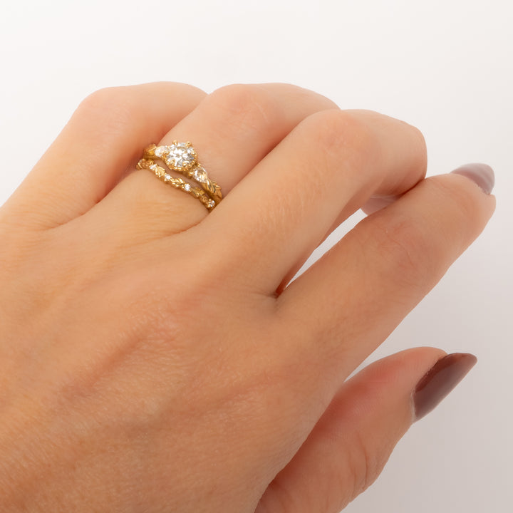 Wood Nymph Faye Slender Soft V Guard Ring