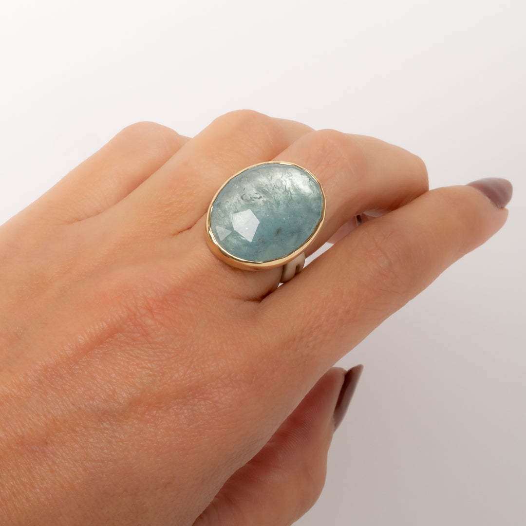 Oval Aquamarine Ring