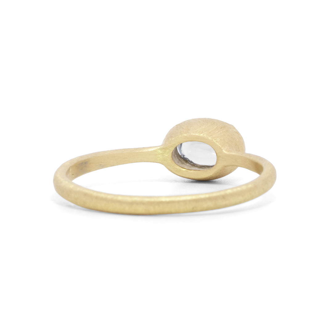 Oval Montana Sapphire Ring
