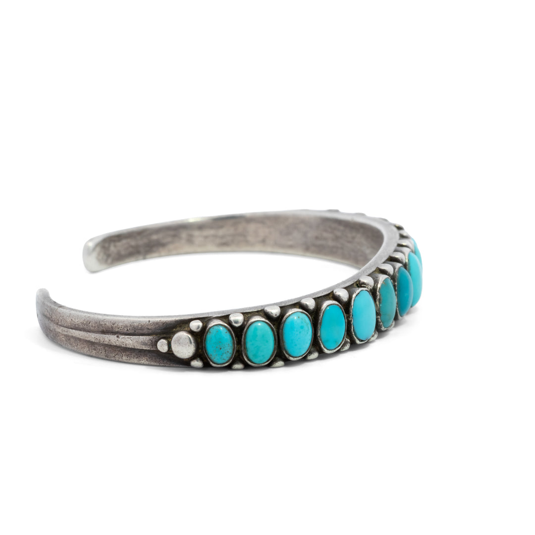 Vintage Navajo Turquoise Graduated Cuff