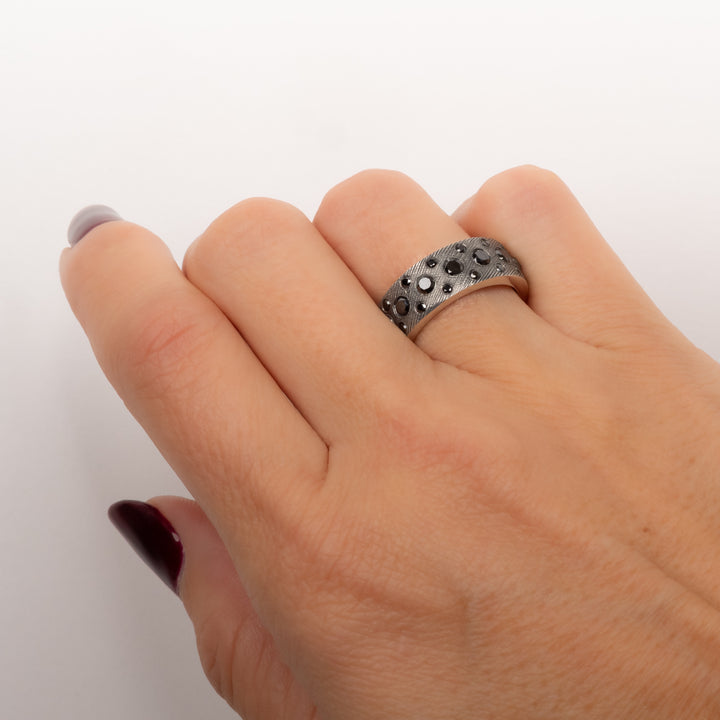 Trunk Show 6 mm Stella Black Diamond Ring