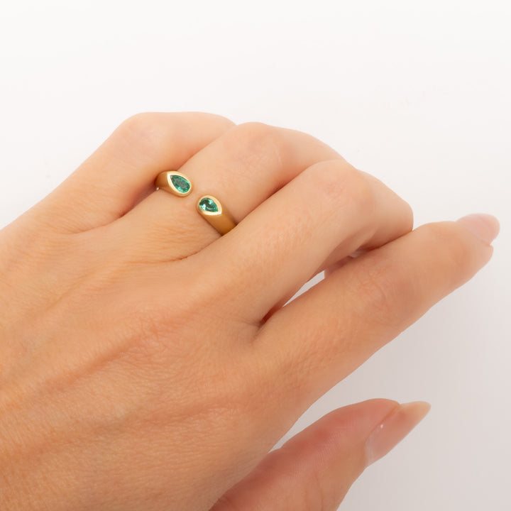 Emerald Open Top Hug Ring