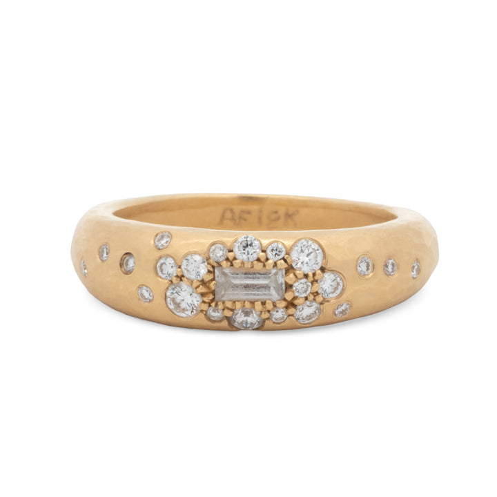 Tapered Baguette Cluster Band