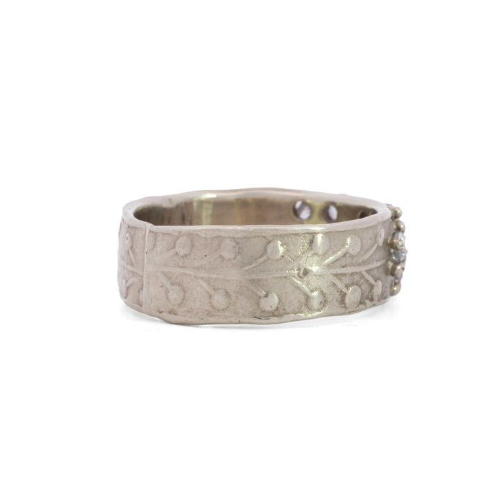 Atelier Narce 0.82 tcw Rustic Cut Diamond Cluster Ring