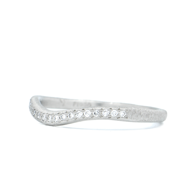 Wavy Curve Diamond Band