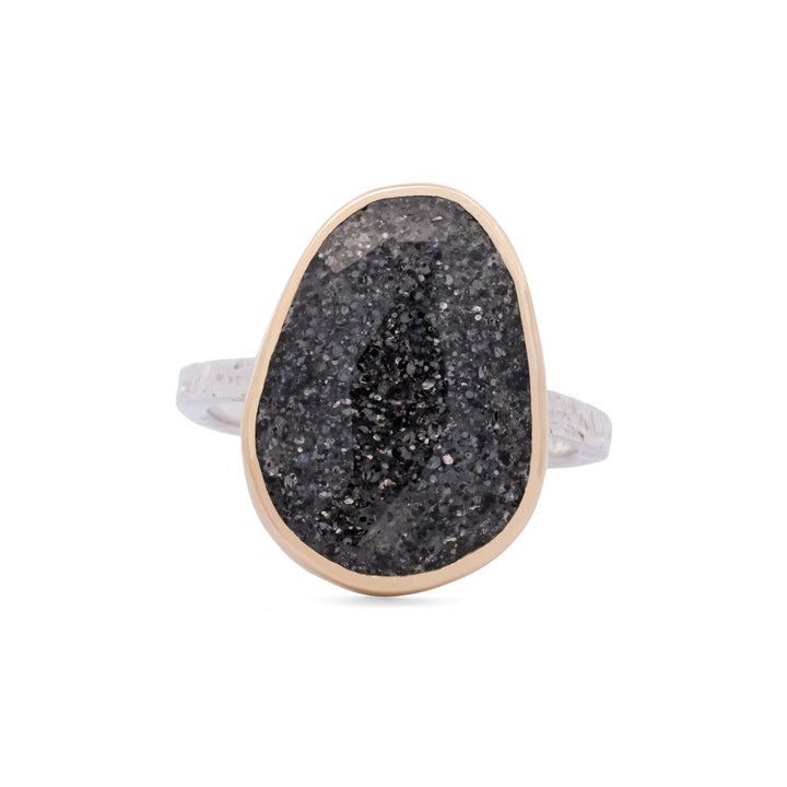 Graphite in Quartz Ring