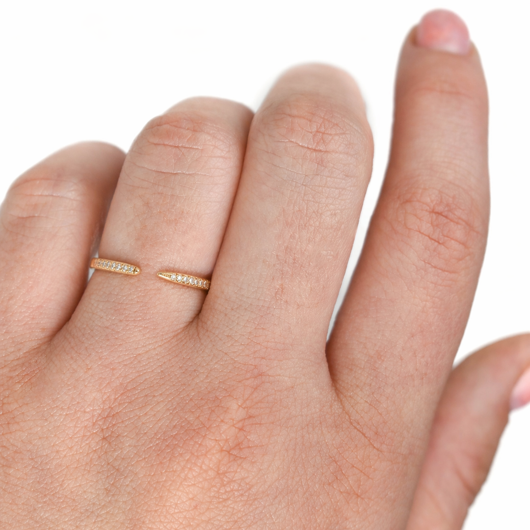 Open Point Half Glitter Ring