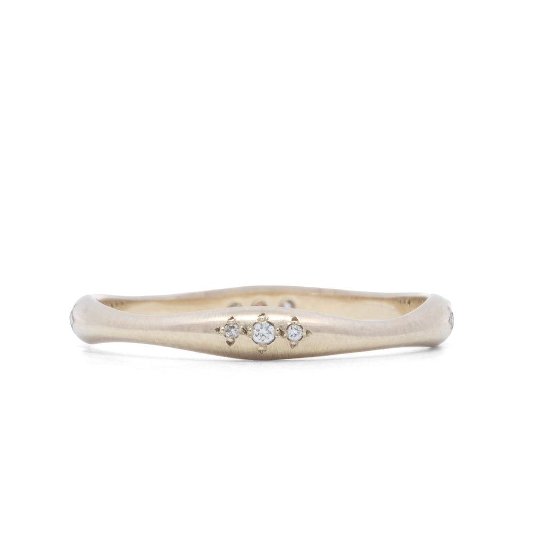 Thin Wavy Band
