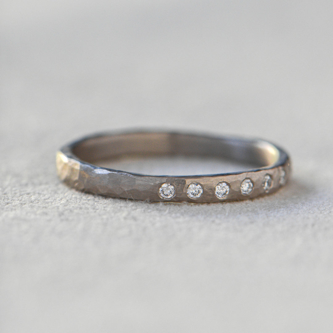 7 Diamond Hammered Band