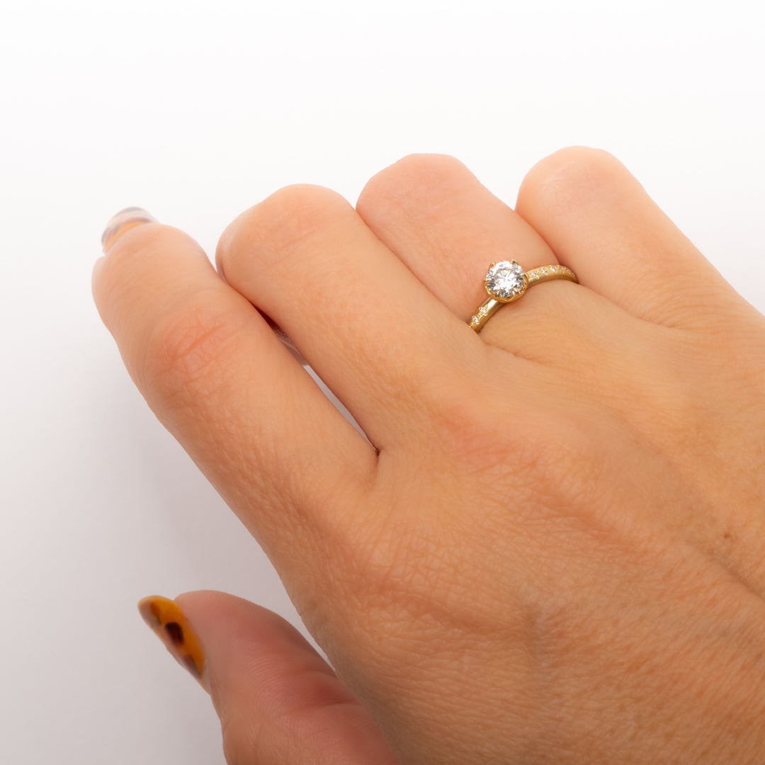 Honeycomb Round Brilliant Cut Diamond Ring