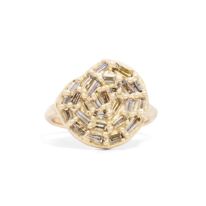 The Labyrinth Ring