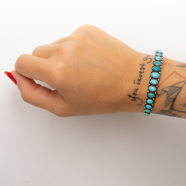 Vintage Navajo Turquoise Graduated Cuff