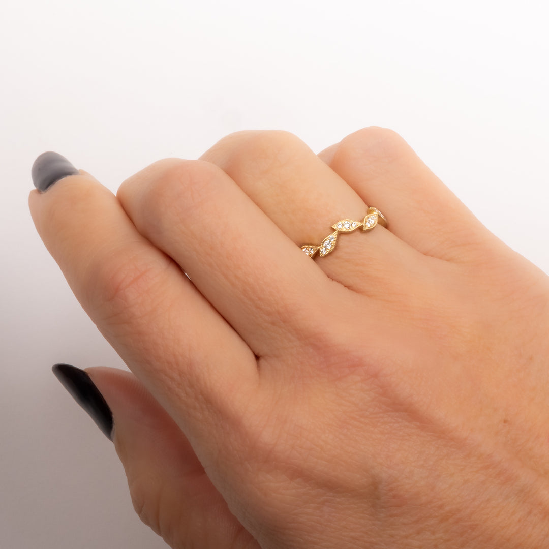 Five Leaf Straight Ring