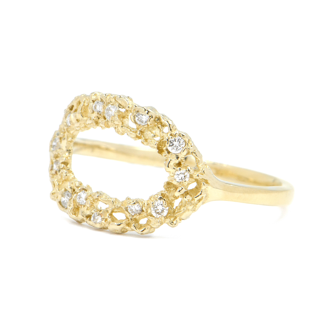 Delicate Oval Honeycomb Lace Diamond Ring