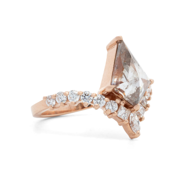 Rustic Kite "V" Ring