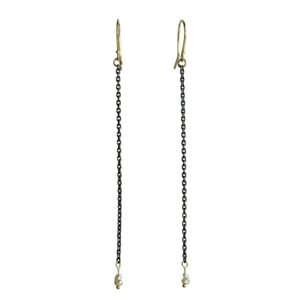 Chain Drop Pearl Earrings