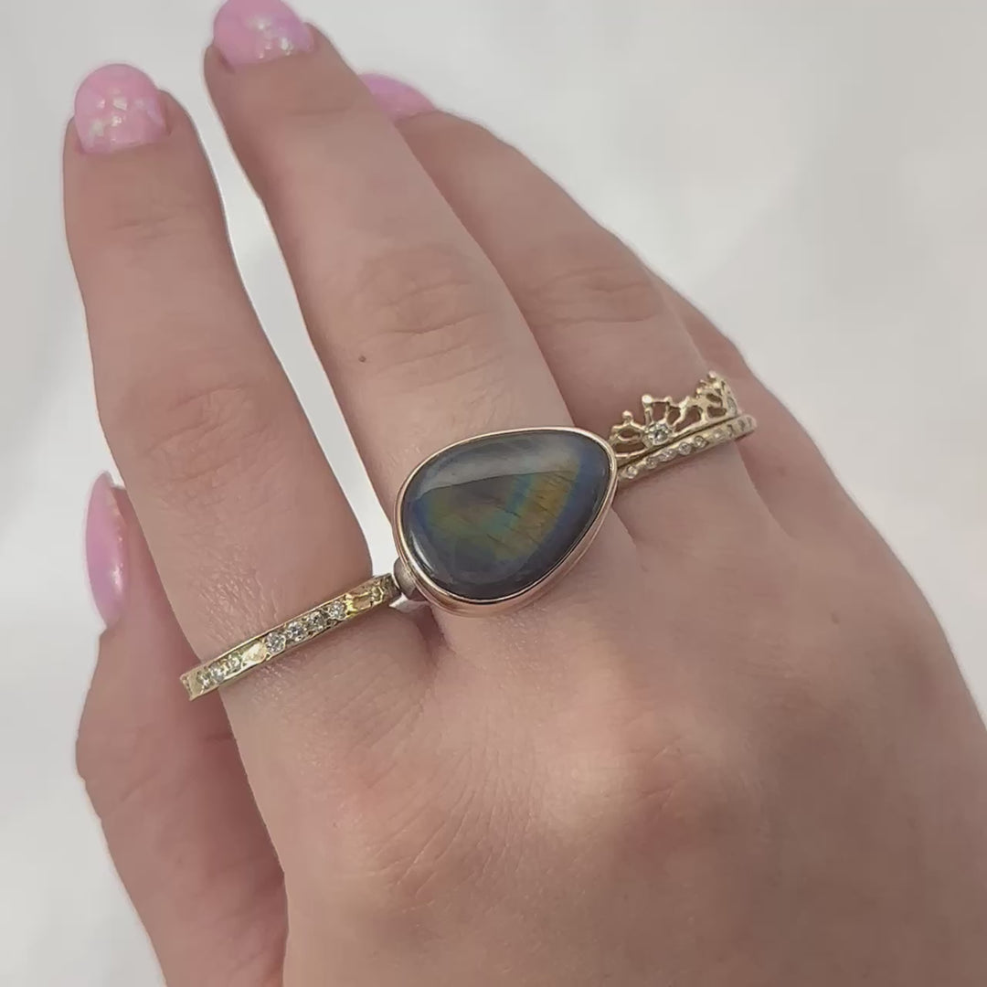 Teardrop Spectrolite Ring