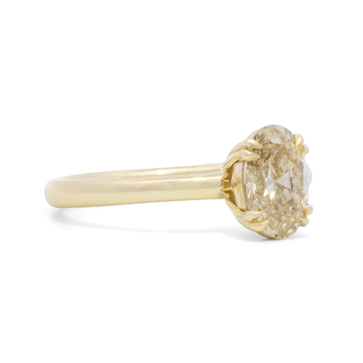 1.05 ct Brilliant Oval Champagne Diamond Ring
