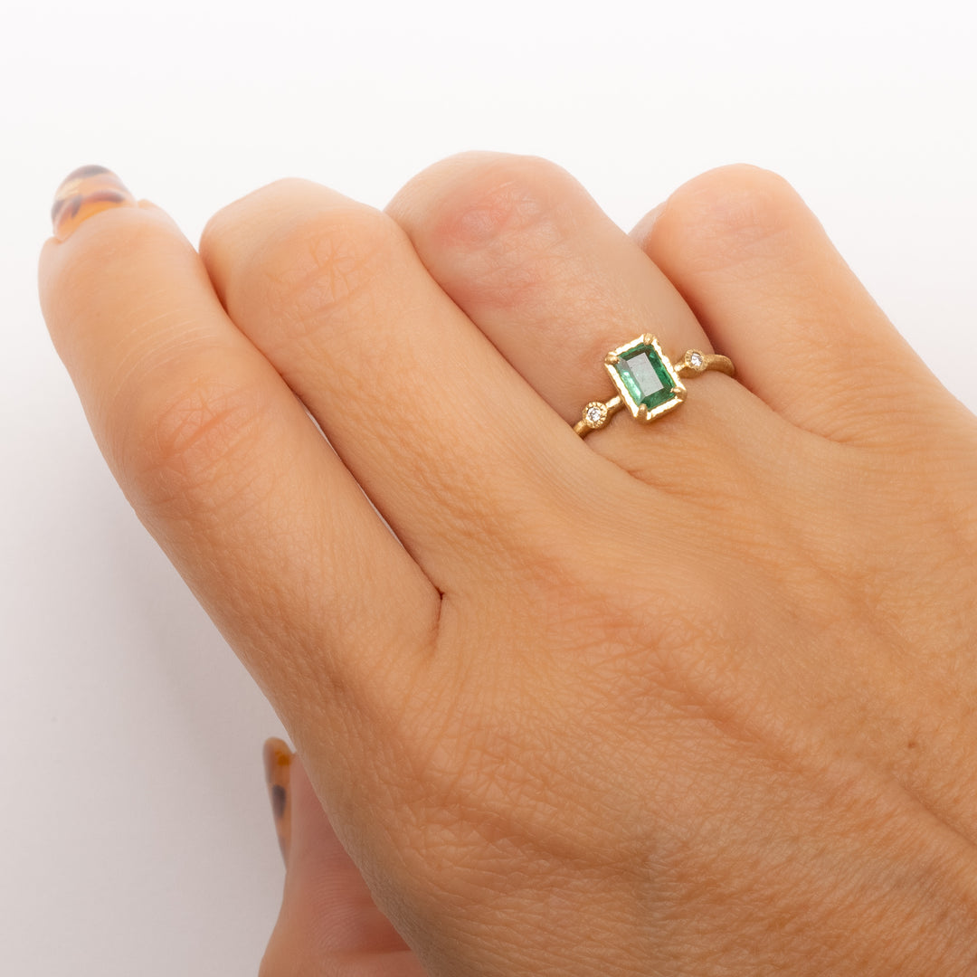 Rectangular Zambian Emerald Muguet Ring