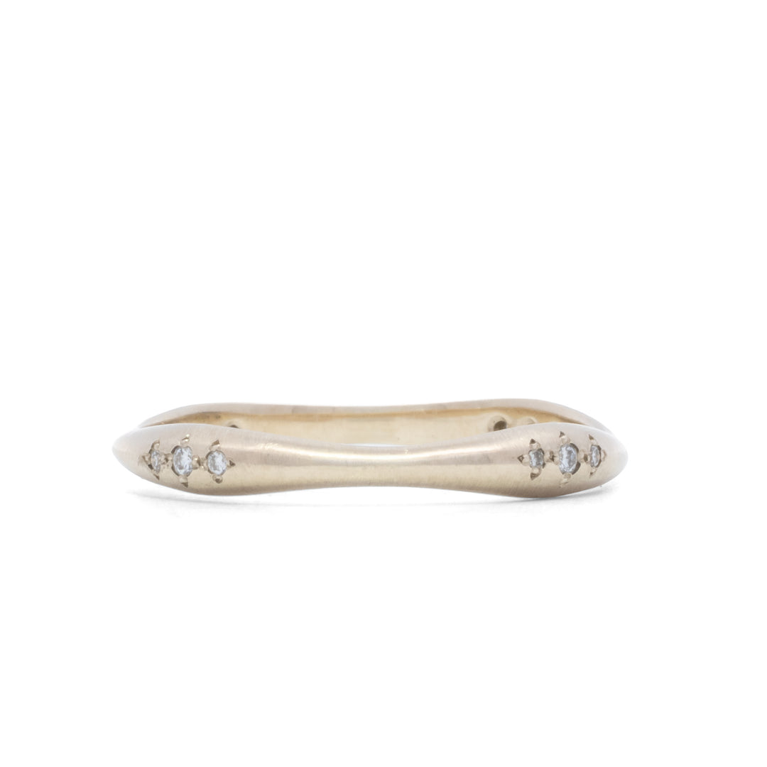 Thin Wavy Band
