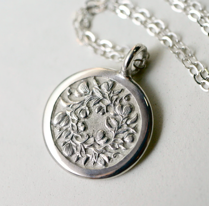 Sweet Pea Round Pendant Necklace