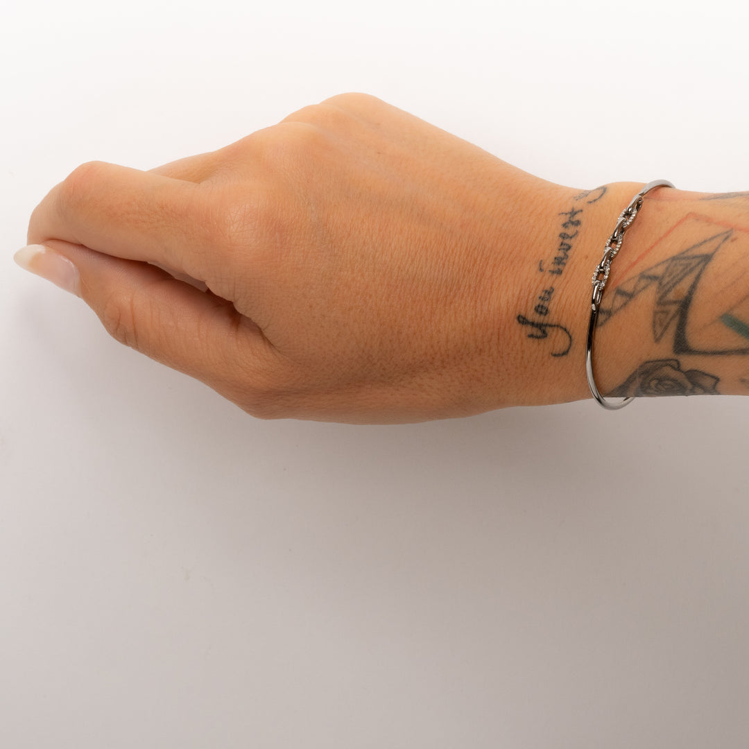 Alternating Pavé Diamond Link Small Section Bracelet