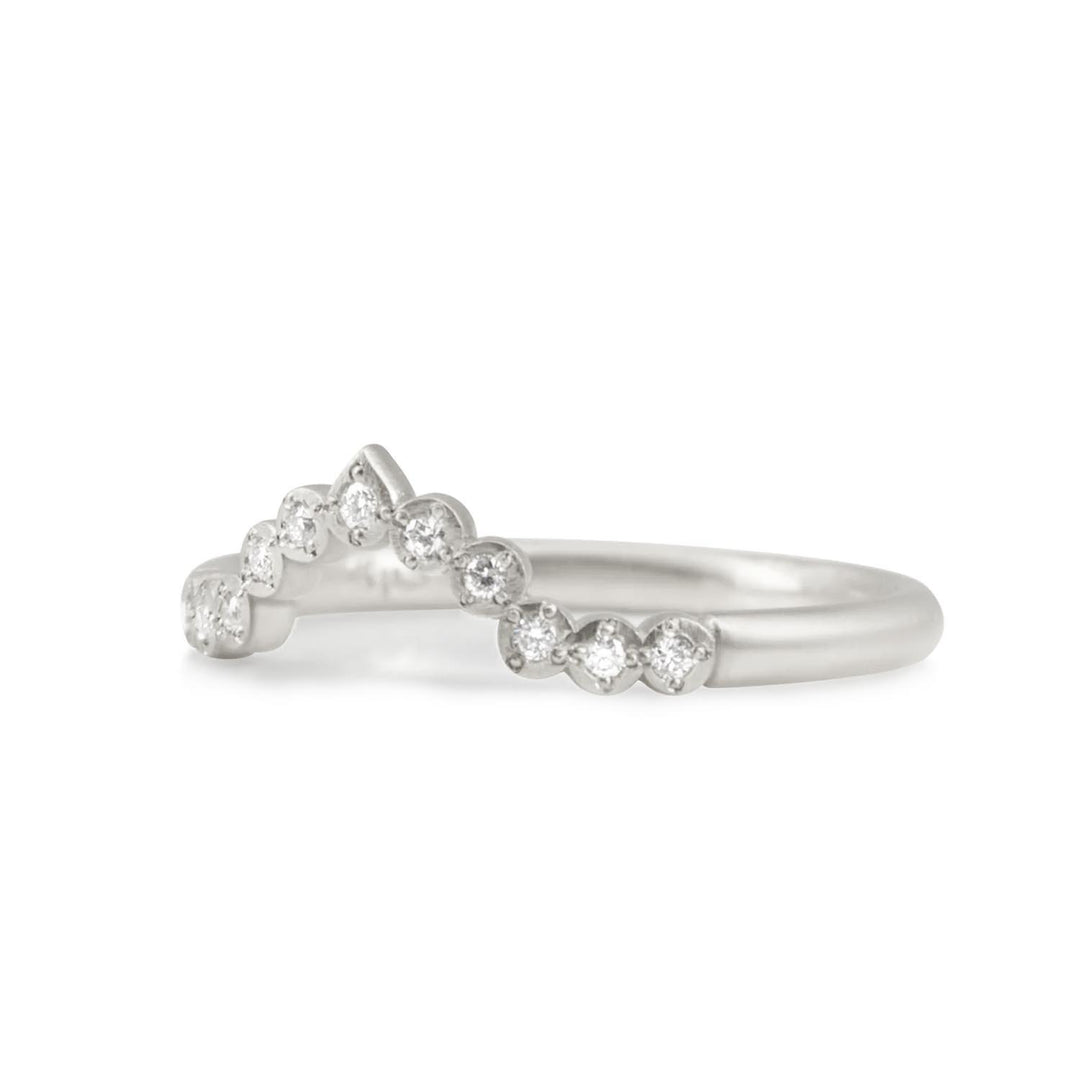 Pointed River Rocks Nesting Band