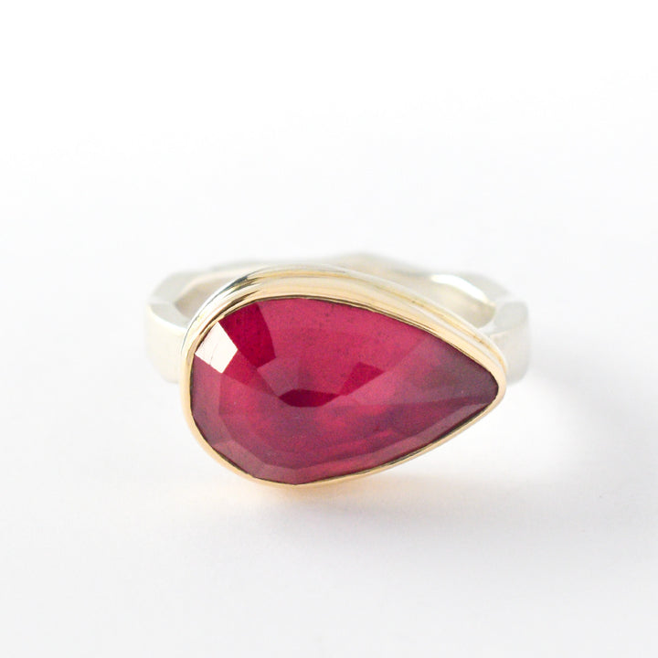 Inverted African Ruby Ring – Silverado Gallery